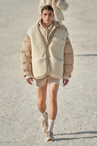 Look 44